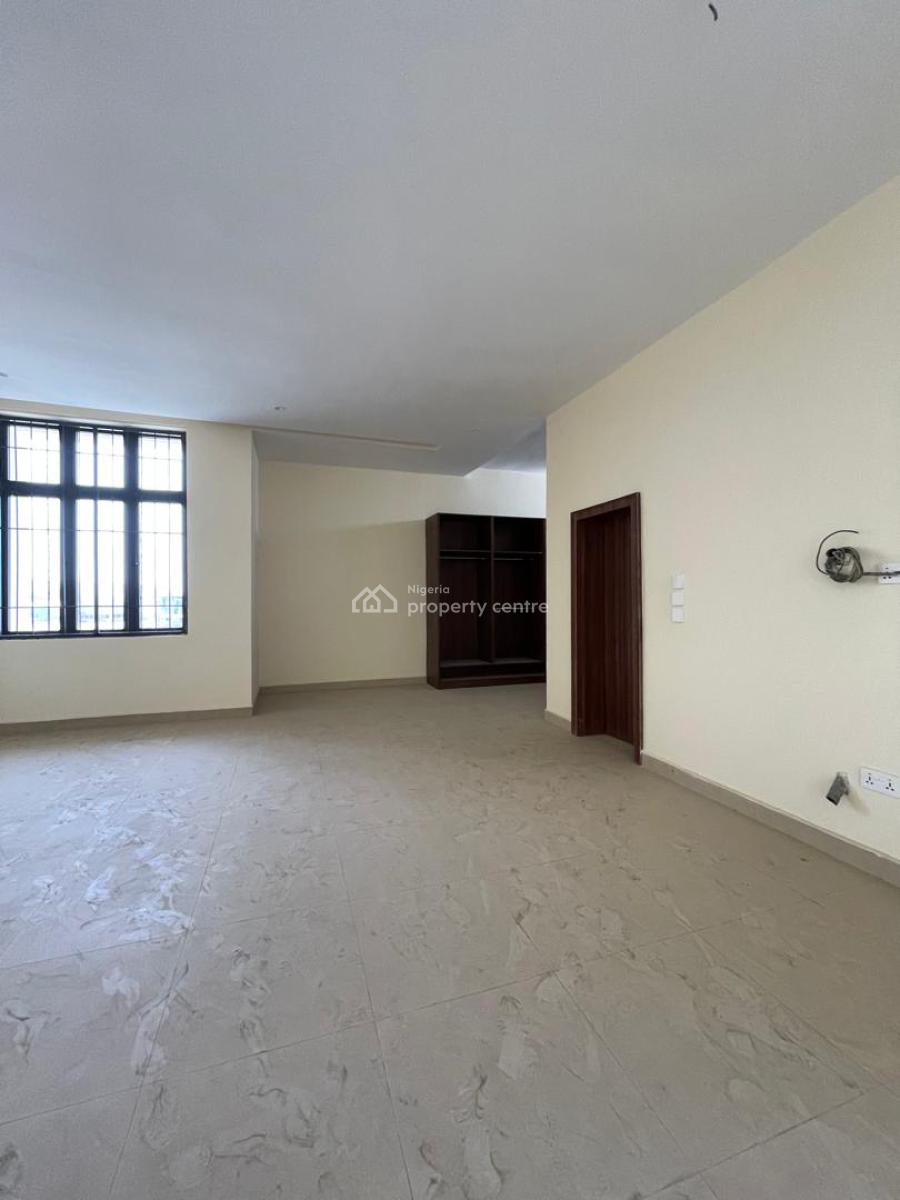 5-bedroom Semi-detached Duplex + B.q, Guzape District, Abuja, Semi-detached Duplex for Sale