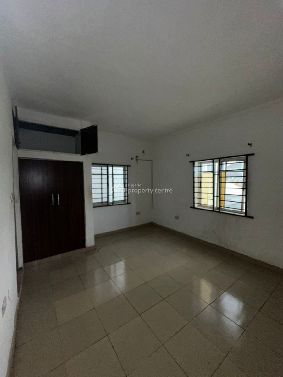 Very Spacious 2 Bedroom Apartment, Ogombo, Ajah, Lagos, Flat / Apartment for Rent
