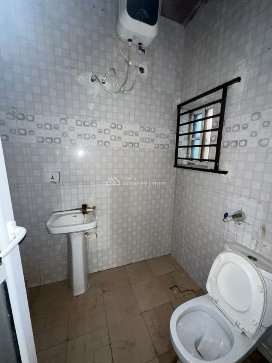 Very Spacious 2 Bedroom Apartment, Ogombo, Ajah, Lagos, Flat / Apartment for Rent