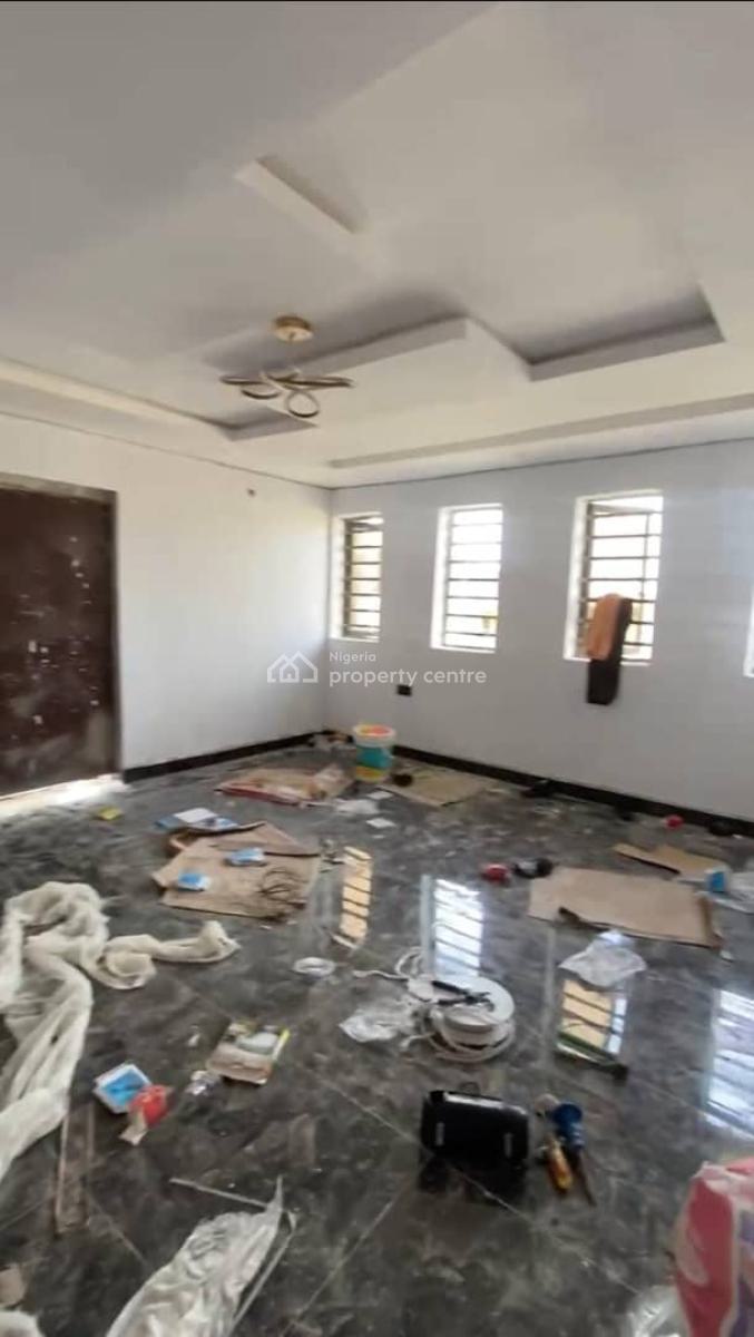 Lovely 3 Bedroom Flat, Off Rosanwo Via Adekunle, Aguda, Surulere, Lagos, Flat / Apartment for Rent