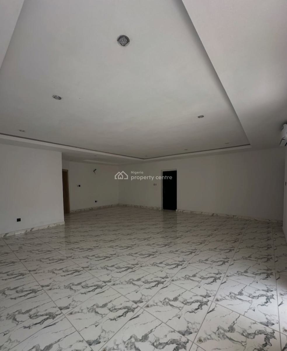 Serviced with 24/7 Power Supply 3 Bedroom En-suite Penthouse Apartment, Lekki Phase 1, Lekki, Lagos, Flat / Apartment for Rent