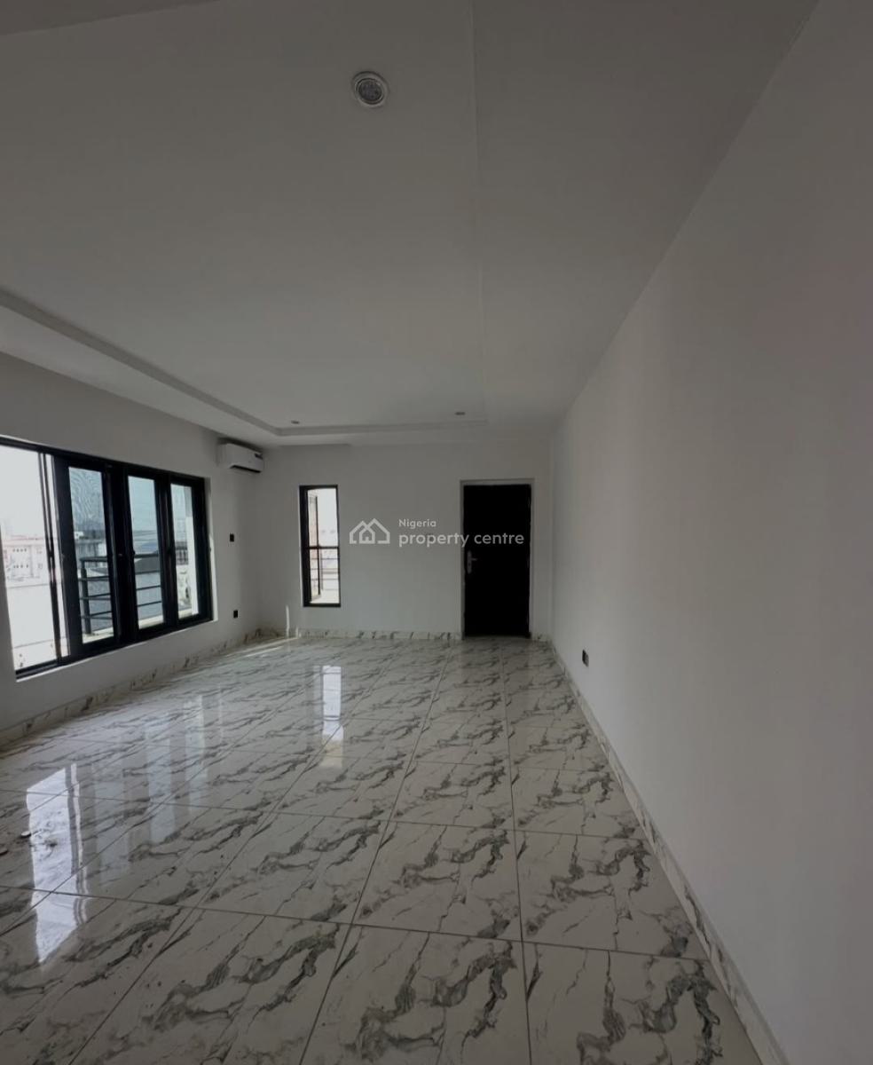 Serviced with 24/7 Power Supply 3 Bedroom En-suite Penthouse Apartment, Lekki Phase 1, Lekki, Lagos, Flat / Apartment for Rent