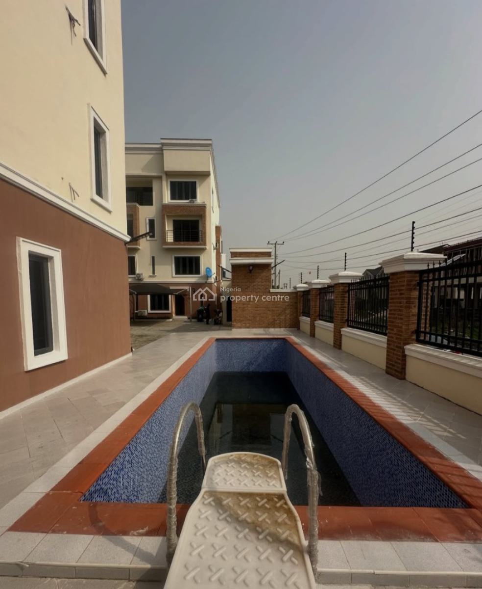 Serviced with 24/7 Power Supply 3 Bedroom En-suite Penthouse Apartment, Lekki Phase 1, Lekki, Lagos, Flat / Apartment for Rent