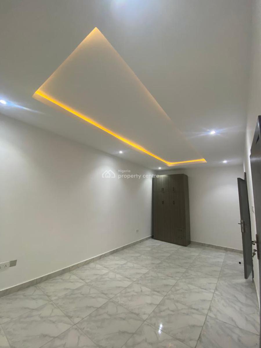 Standard Two Bedroom Apartment Upstairs, Green View Estate Ogombo, Ajah, Lagos, Flat / Apartment for Rent