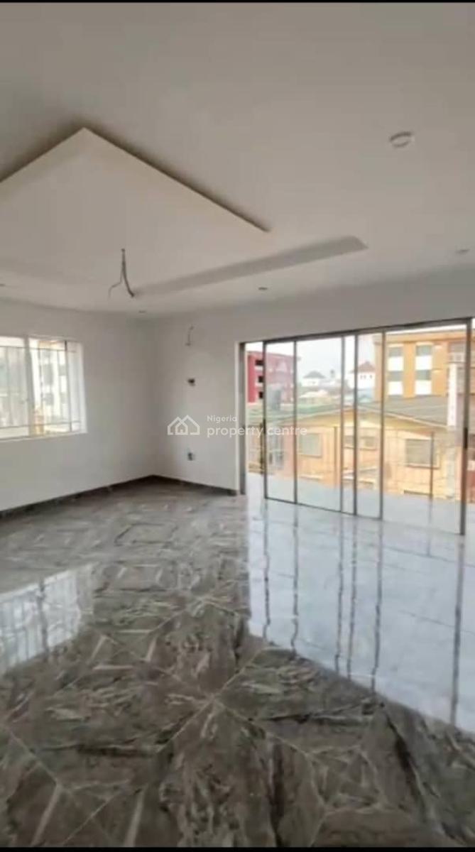 Lovely 3bedroom Flat, Kilo, Surulere, Lagos, Flat / Apartment for Rent