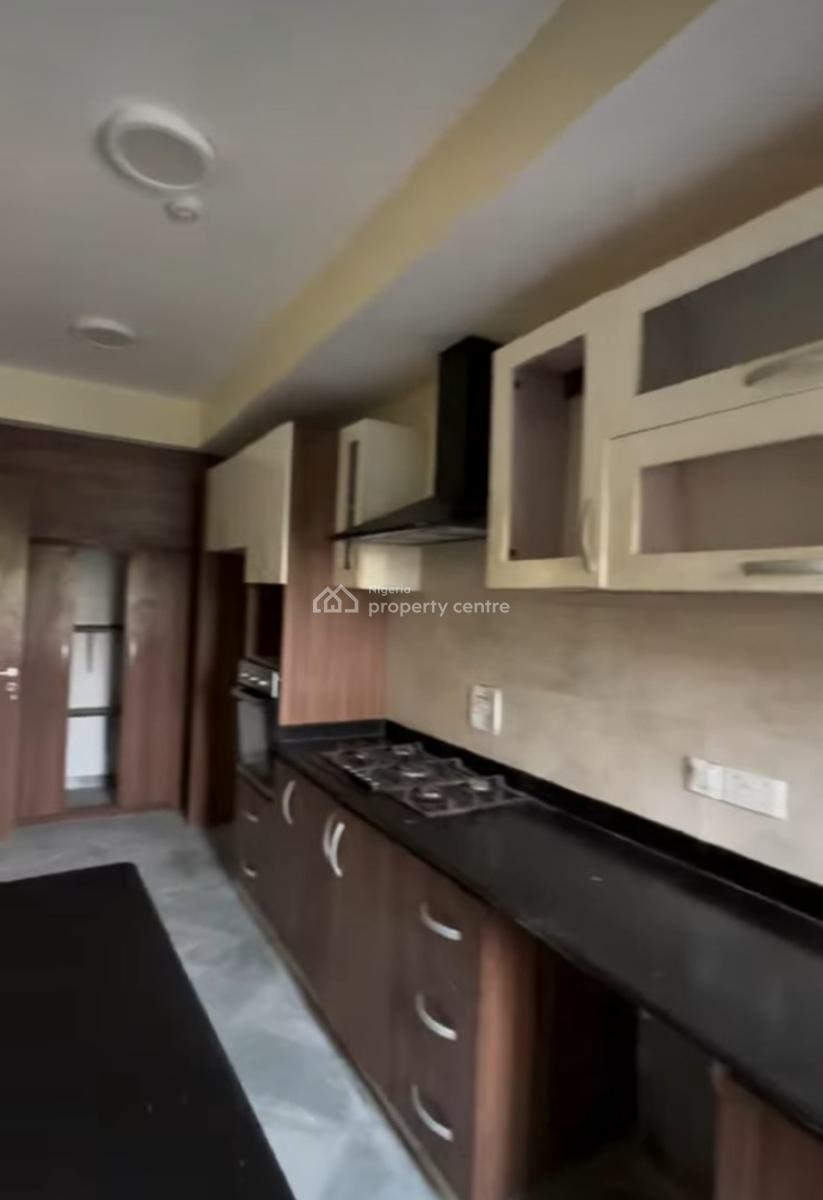 Well-finished and Serviced 4 Bedroom En-suite Townhouse with an Enclos, Lekki Phase 1, Lekki, Lagos, Terraced Duplex for Sale