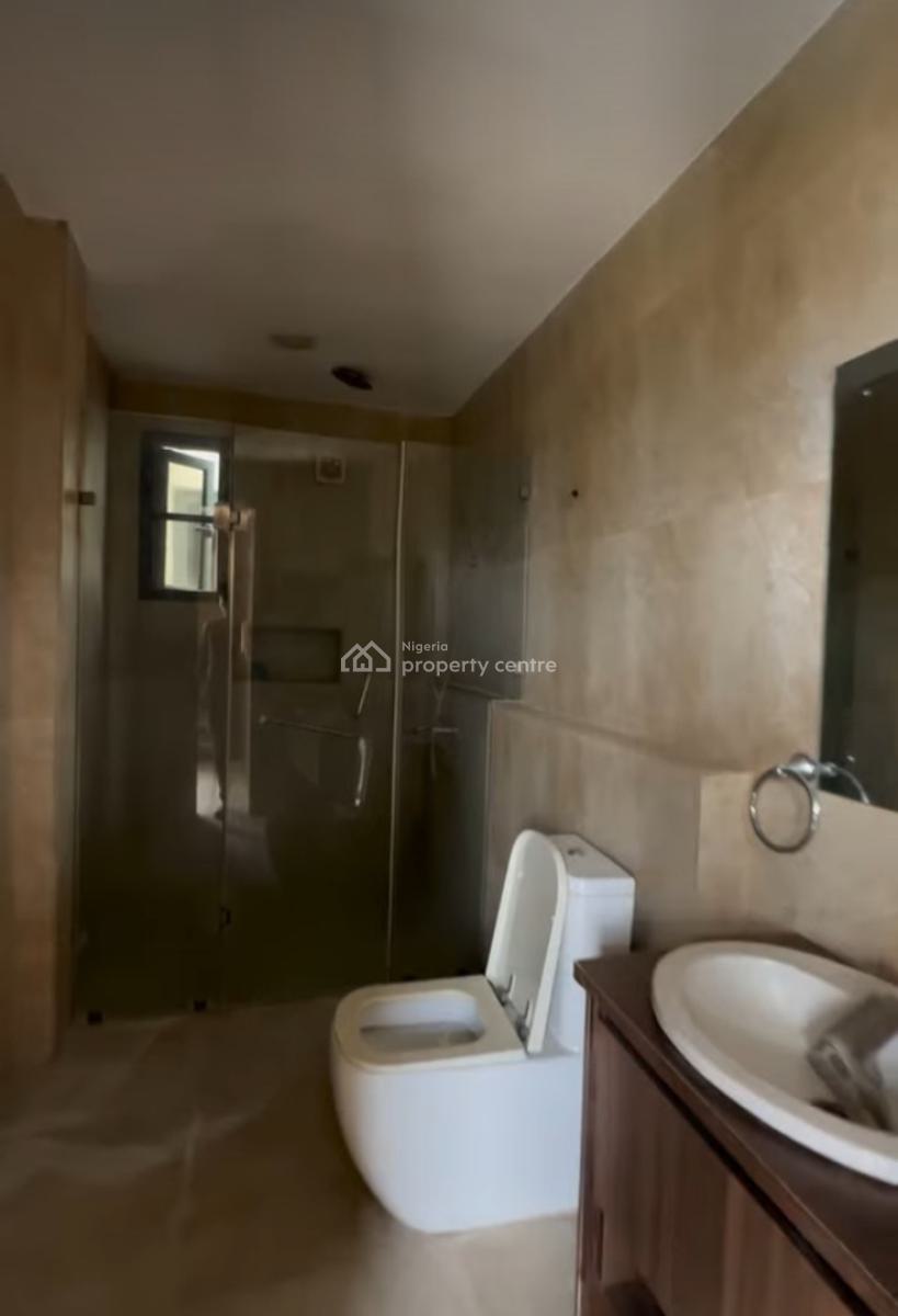 Well-finished and Serviced 4 Bedroom En-suite Townhouse with an Enclos, Lekki Phase 1, Lekki, Lagos, Terraced Duplex for Sale