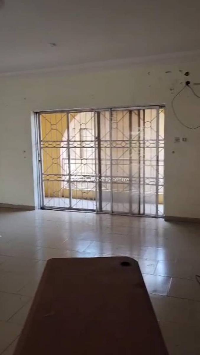 Lovely 3 Bedroom Flat, Oludele Fakunle Street, By Jonsland Estate, Ifako, Gbagada, Lagos, Flat / Apartment for Rent