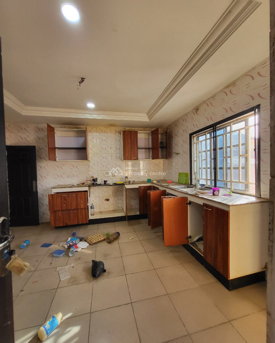 Luxurious Massive 3 Bedroom Flat, By Grand Pela Hotel, Durumi, Abuja, Flat / Apartment for Rent