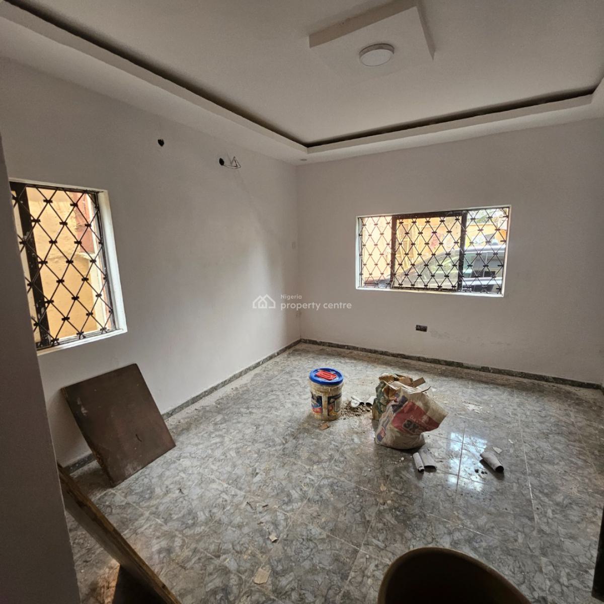 Newly Renovated 3bedroom Flat at Magodo Phrase 2 Gra, Gra Phase 2, Magodo, Lagos, Flat / Apartment for Rent