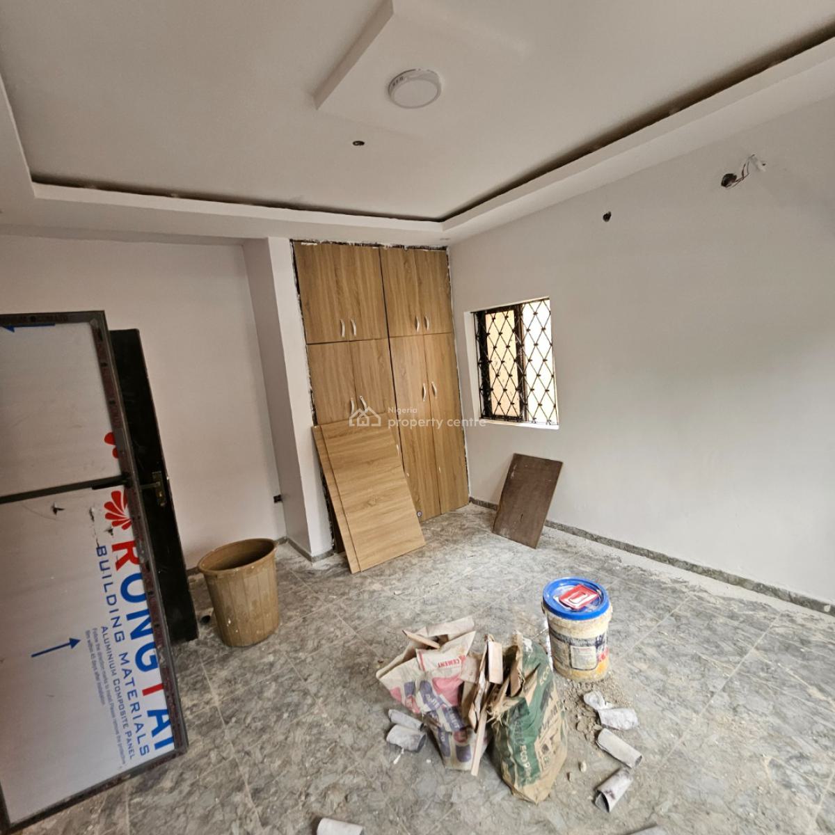 Newly Renovated 3bedroom Flat at Magodo Phrase 2 Gra, Gra Phase 2, Magodo, Lagos, Flat / Apartment for Rent