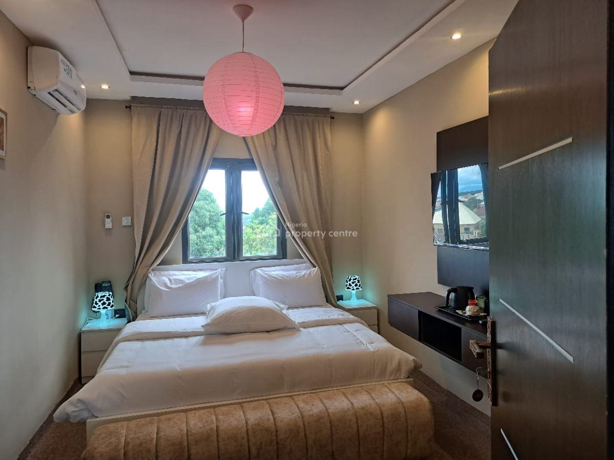 14 Rooms Hotel, Guzape District, Abuja, Hotel / Guest House for Rent
