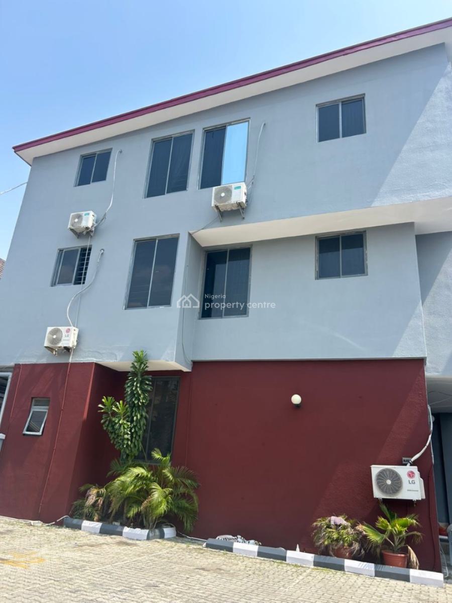 Beautiful 3 Bedroom Apartment with Bq, (lekki Right), Lekki Phase 1, Lekki, Lagos, Flat / Apartment for Sale