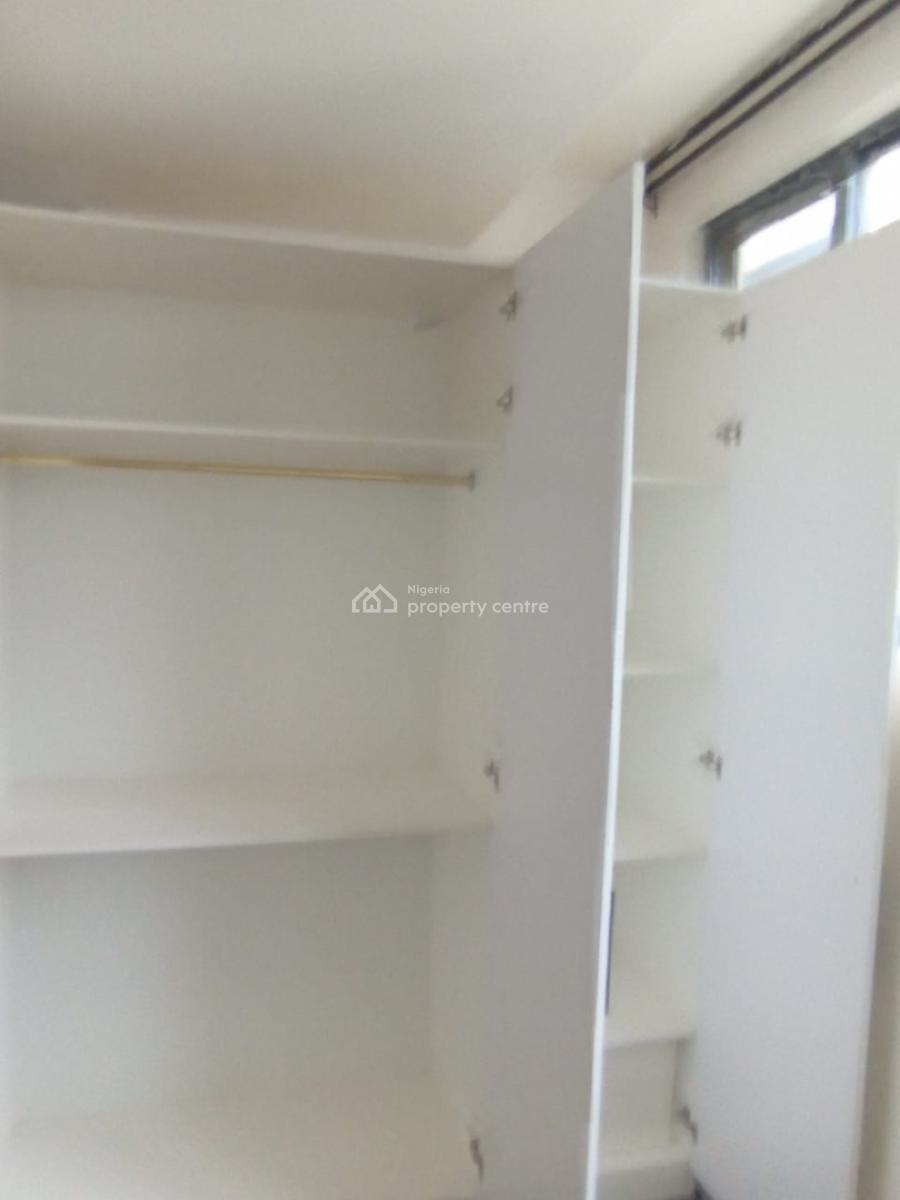 Beautiful 3 Bedroom Apartment with Bq, (lekki Right), Lekki Phase 1, Lekki, Lagos, Flat / Apartment for Sale