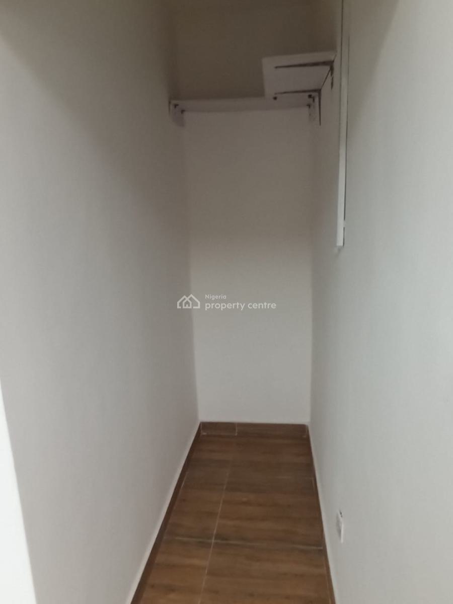 Beautiful 3 Bedroom Apartment with Bq, (lekki Right), Lekki Phase 1, Lekki, Lagos, Flat / Apartment for Sale