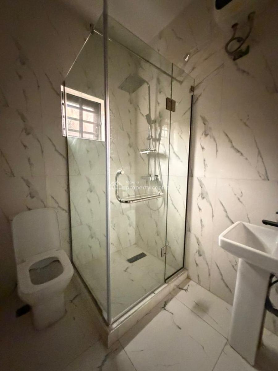 Uniquely Styled 4 Bedroom Semi Detached Duplex with Bq, Gra Phase 1, Magodo, Lagos, Semi-detached Duplex for Sale