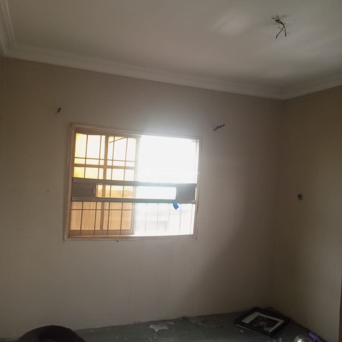 3 Bedroom Flat, Ijesha, Surulere, Lagos, Flat / Apartment for Rent