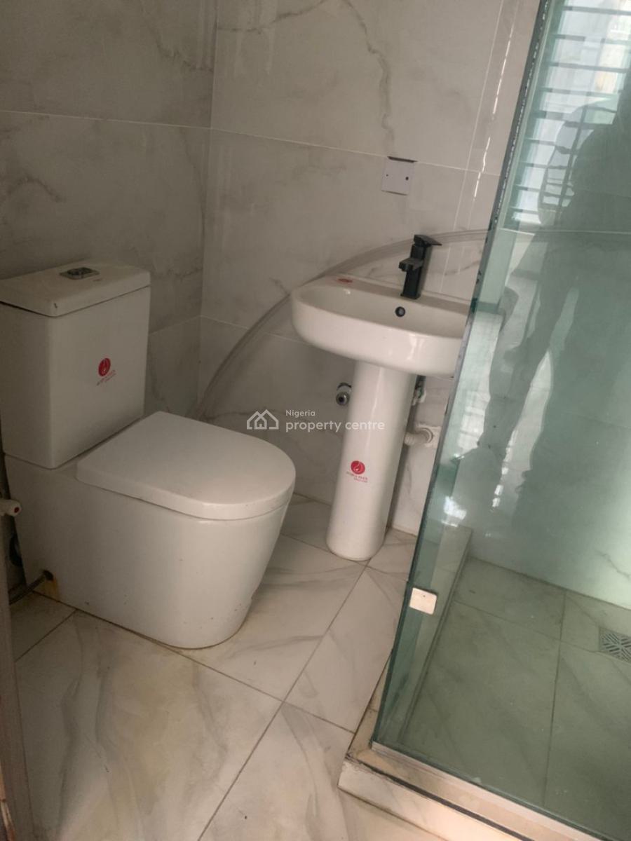 Serviced 2 Bedroom Apartment, Lekki Phase 1, Lekki, Lagos, Flat / Apartment for Rent