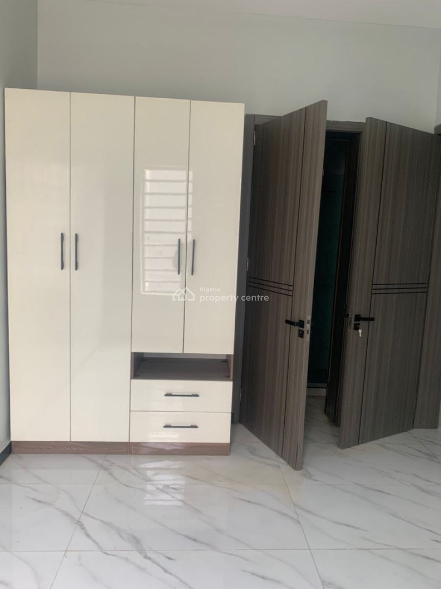 Serviced 2 Bedroom Apartment, Lekki Phase 1, Lekki, Lagos, Flat / Apartment for Rent