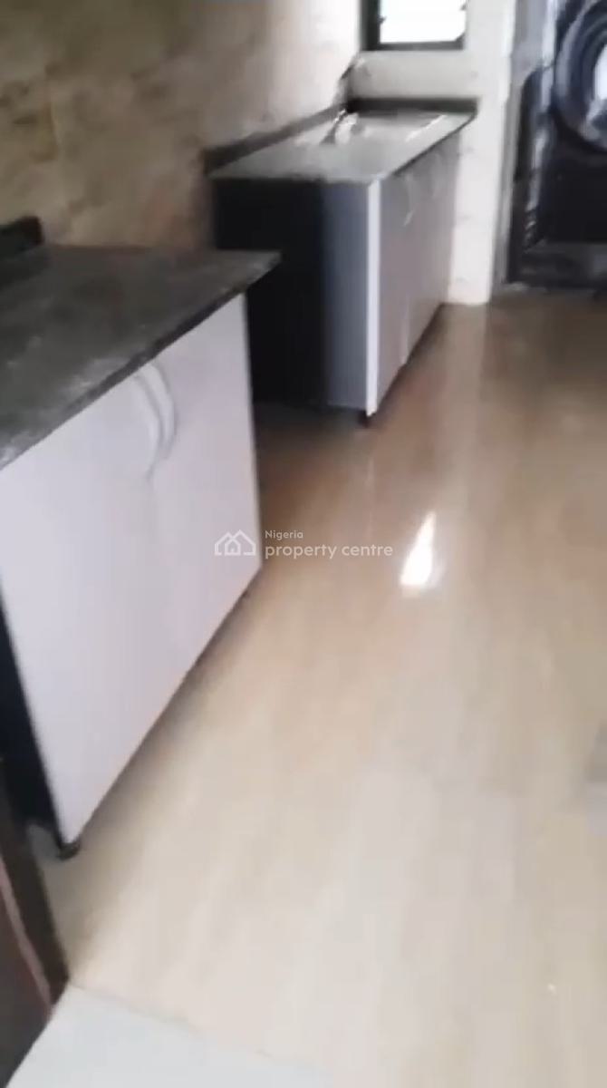 Spacious 2 Bedroom Apartment, Ogidan By Landwey Building, Sangotedo, Ajah, Lagos, Flat / Apartment for Rent