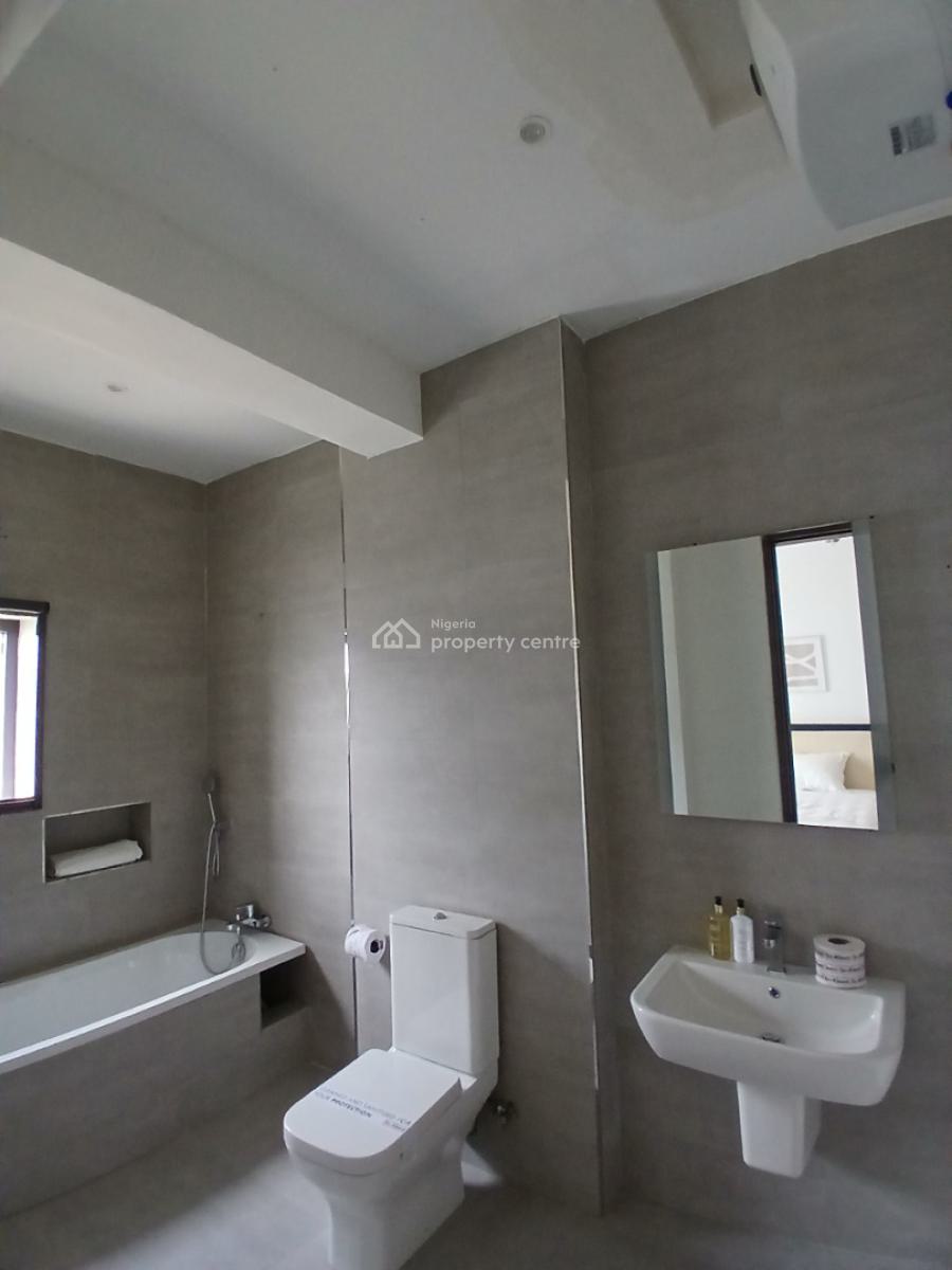 Tastefully Finished and Serviced with 24/7 Power Suppy 2 Bedroom En-su, Lekki Phase 1, Lekki, Lagos, Flat / Apartment for Sale