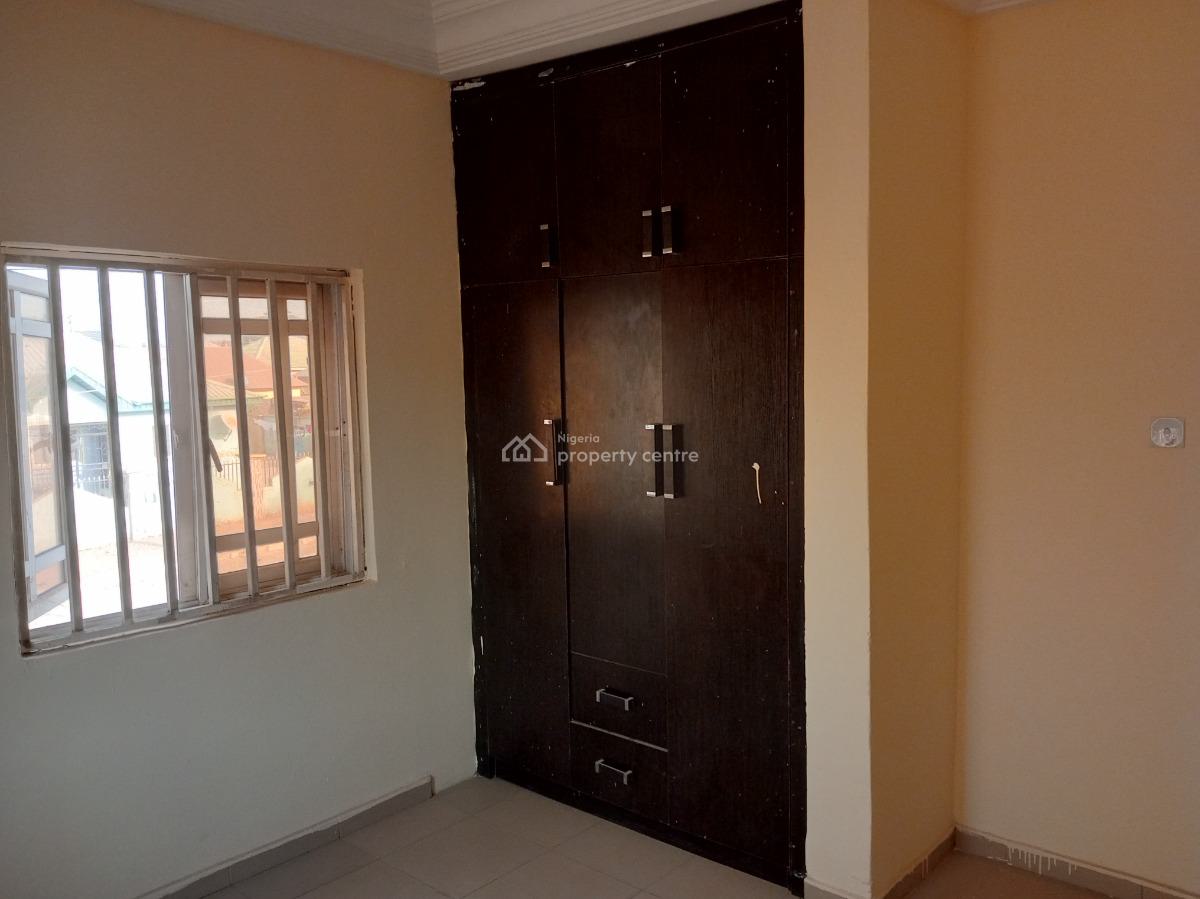 a Well Renovated 2bedroom at New Site Estate, New Site Estate Lugbe Fha, Fha (f.h.a), Lugbe District, Abuja, Flat / Apartment for Rent