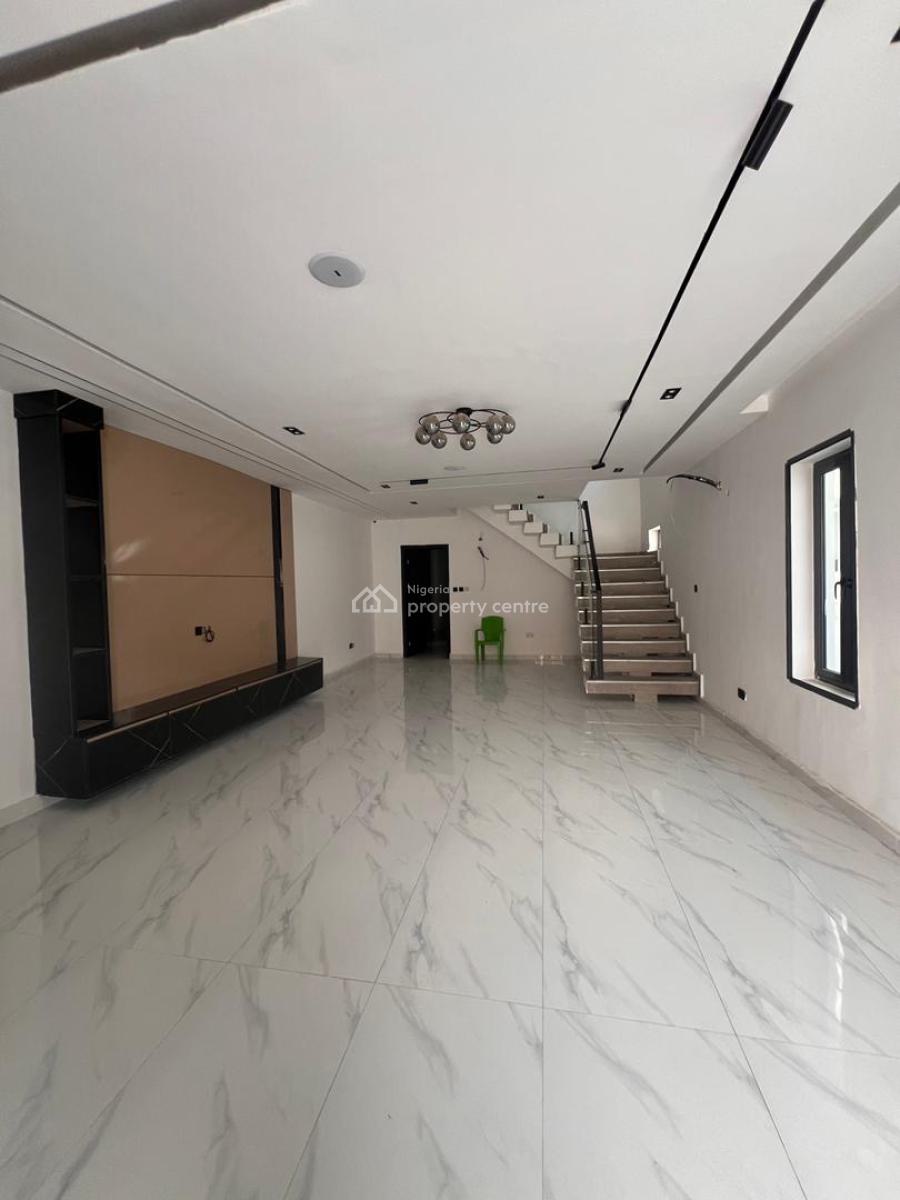 Neatly Built 4 Bedroom Semi-detached with Bq in a Serene Estate, Neatly Built 4 Bedroom Semi-detached with Bq in a Serene Estate, Ikate, Lekki, Lagos, Semi-detached Duplex for Sale