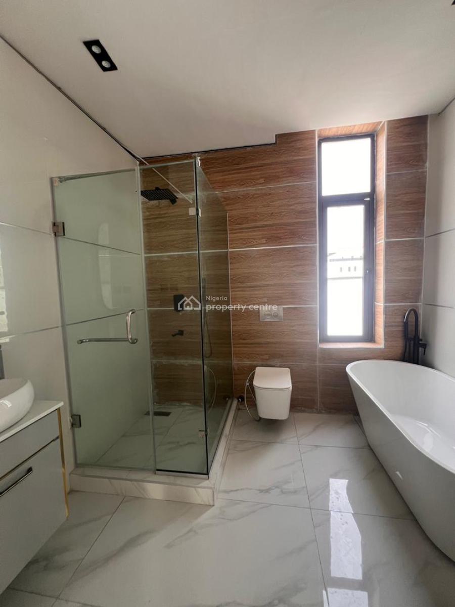 Neatly Built 4 Bedroom Semi-detached with Bq in a Serene Estate, Neatly Built 4 Bedroom Semi-detached with Bq in a Serene Estate, Ikate, Lekki, Lagos, Semi-detached Duplex for Sale