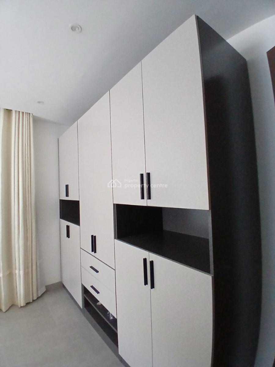 Tastefully Finished and Serviced with 24/7 Power Suppy 3 Bedroom En-su, Lekki Phase 1, Lekki, Lagos, Flat / Apartment for Rent