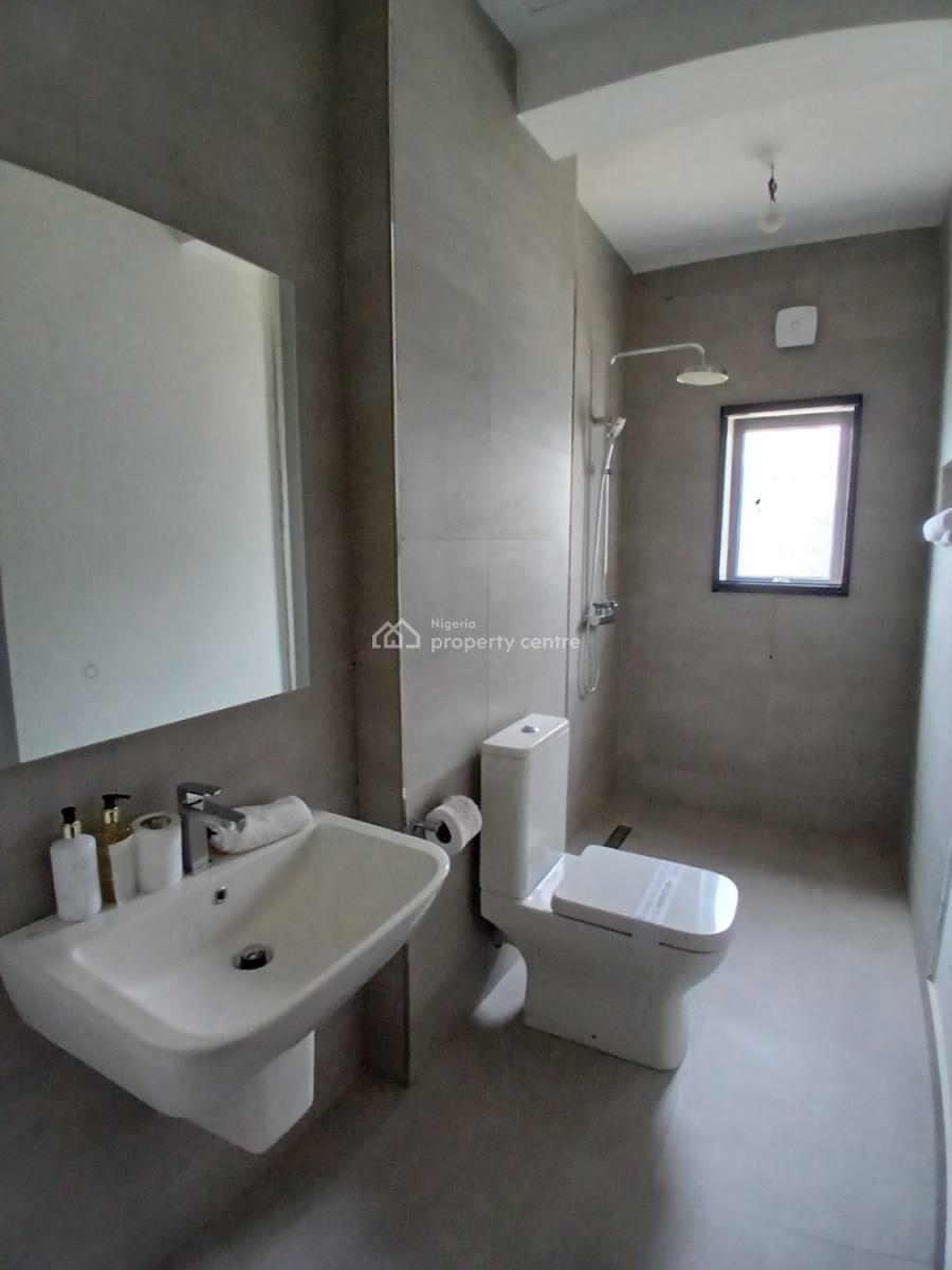 Tastefully Finished and Serviced with 24/7 Power Suppy 3 Bedroom En-su, Lekki Phase 1, Lekki, Lagos, Flat / Apartment for Rent