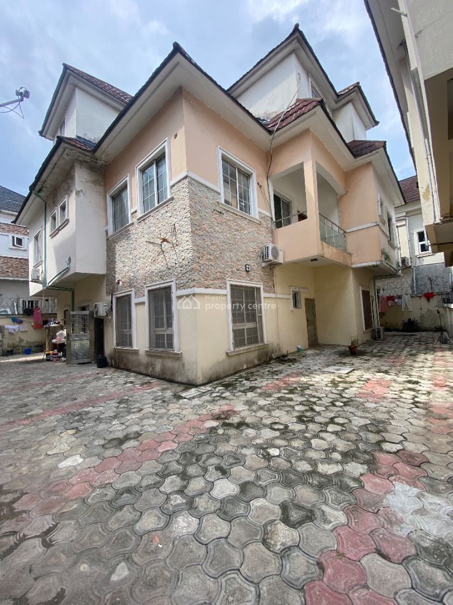 Full Building 12bedroom, Chevron Lekki, Lekki, Lagos, Detached Duplex for Sale