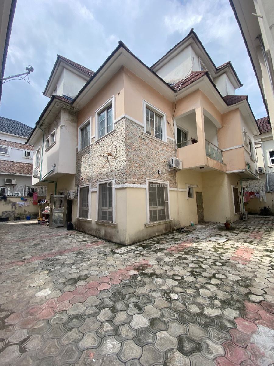 Full Building 12bedroom, Chevron Lekki, Lekki, Lagos, Detached Duplex for Sale