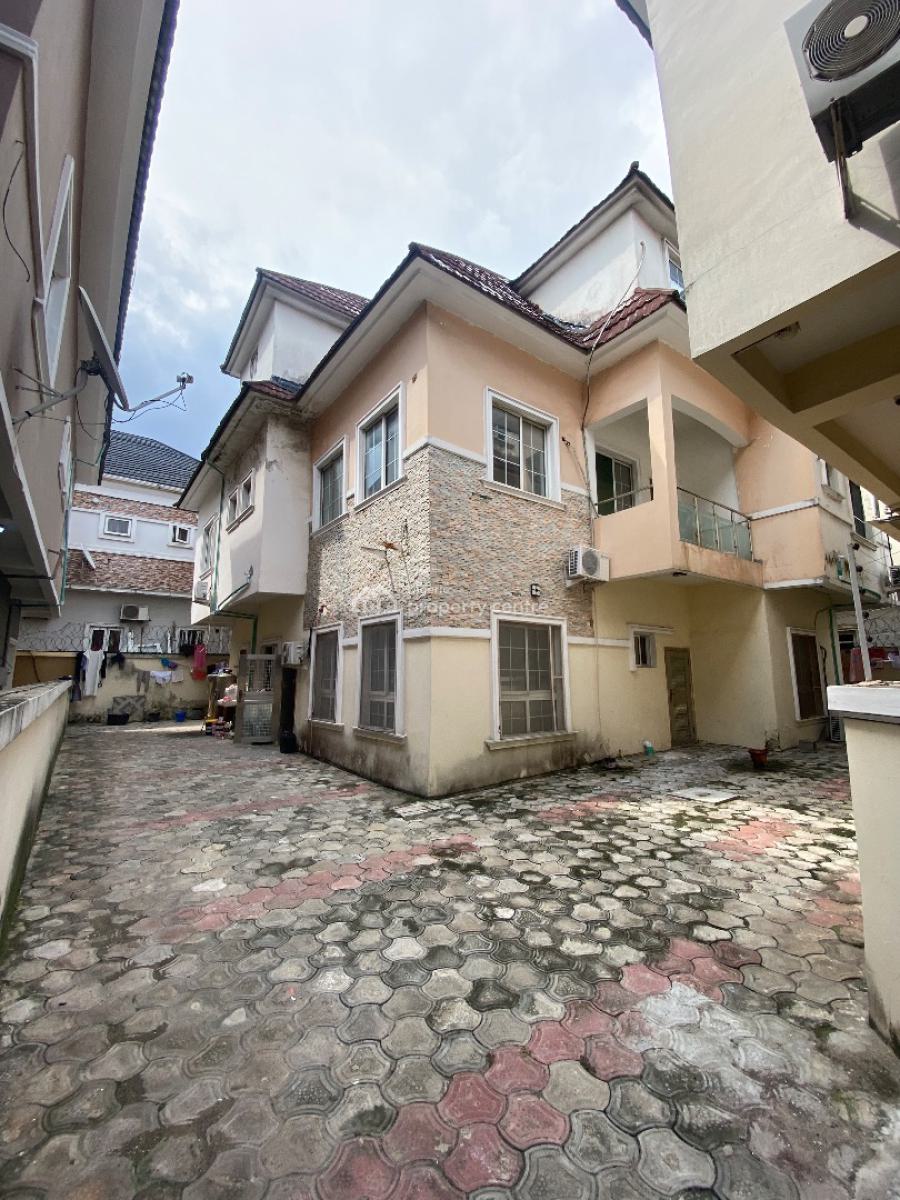 Full Building 12bedroom, Chevron Lekki, Lekki, Lagos, Detached Duplex for Sale