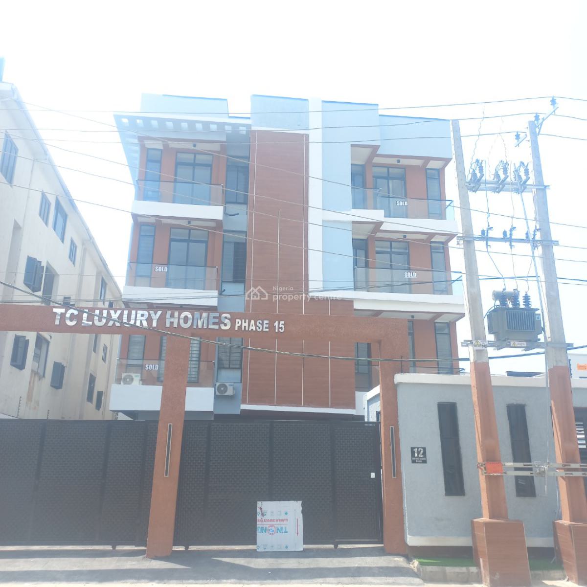 Exclusive 2 Bedroom Apartment with Spacious Ensuite Rooms, Lekki, Lagos, Flat / Apartment for Sale