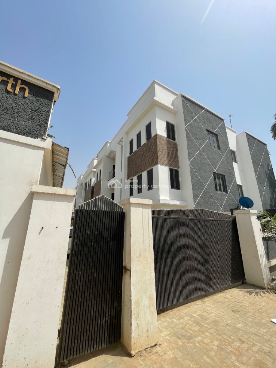 5-bedroom Semidetached with Carport, Wuse 2, Abuja, Semi-detached Duplex for Sale