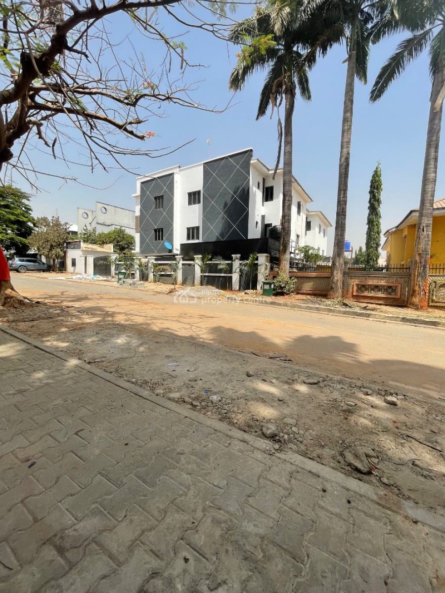 5-bedroom Semidetached with Carport, Wuse 2, Abuja, Semi-detached Duplex for Sale
