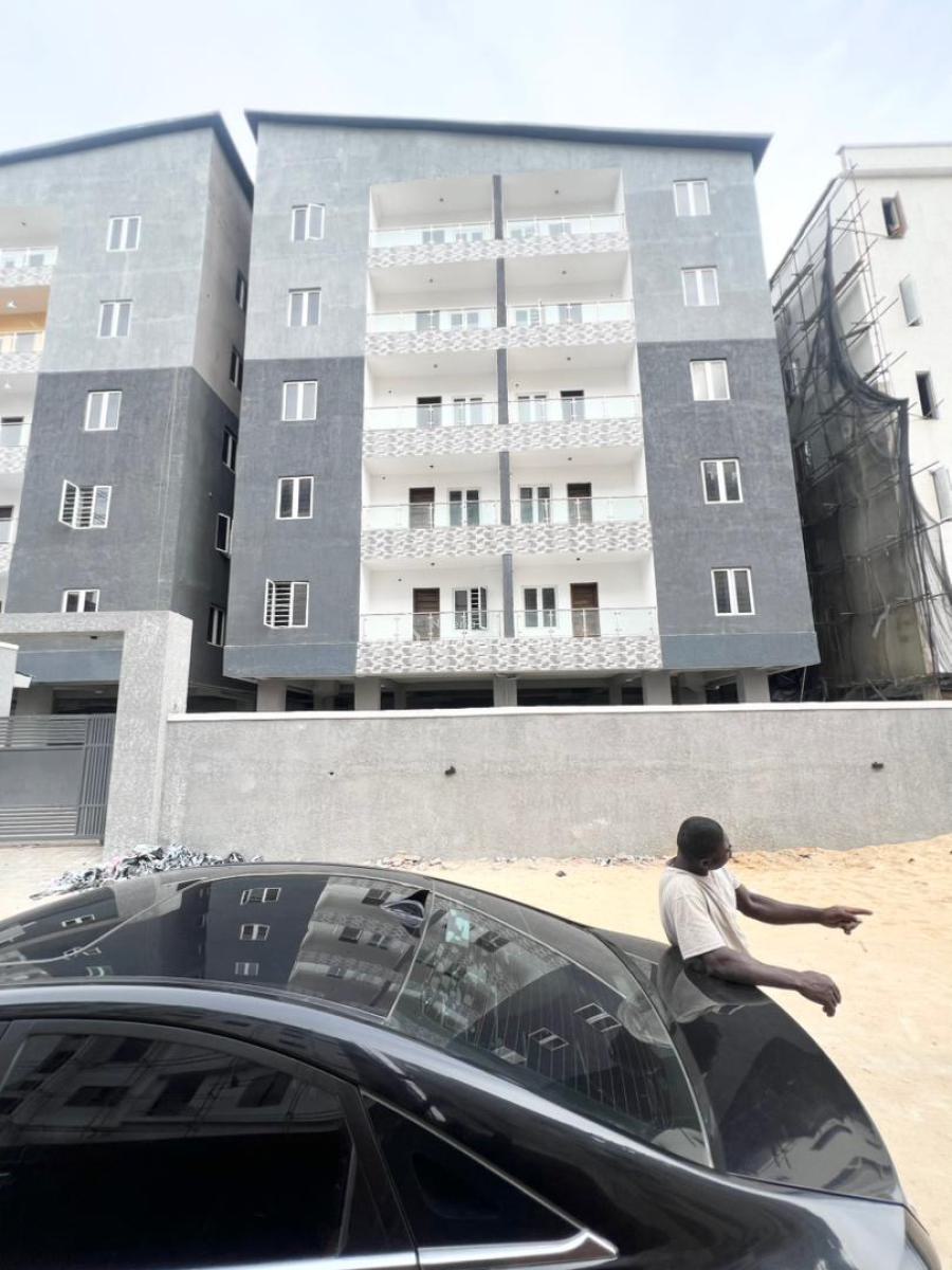 Lovely Spacious 2 Bedroom Apartment, Lekki Phase 1, Lekki, Lagos, Flat / Apartment for Sale