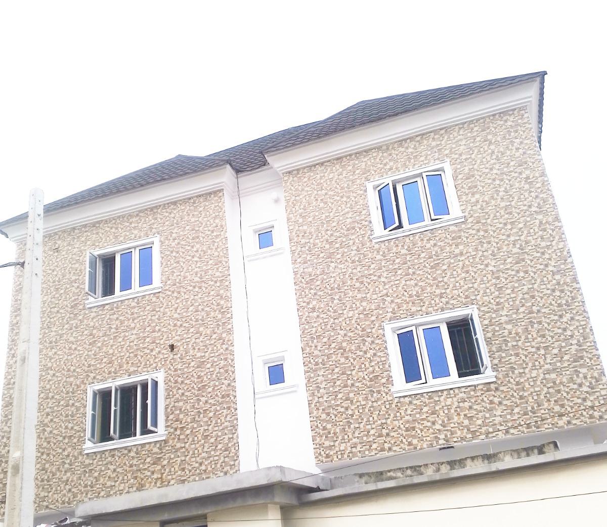 Nice and Standard Spacious 3 Bedroom Flat, Before Chevron Traffic Light, Lekki Expressway, Lekki, Lagos, Flat / Apartment for Rent