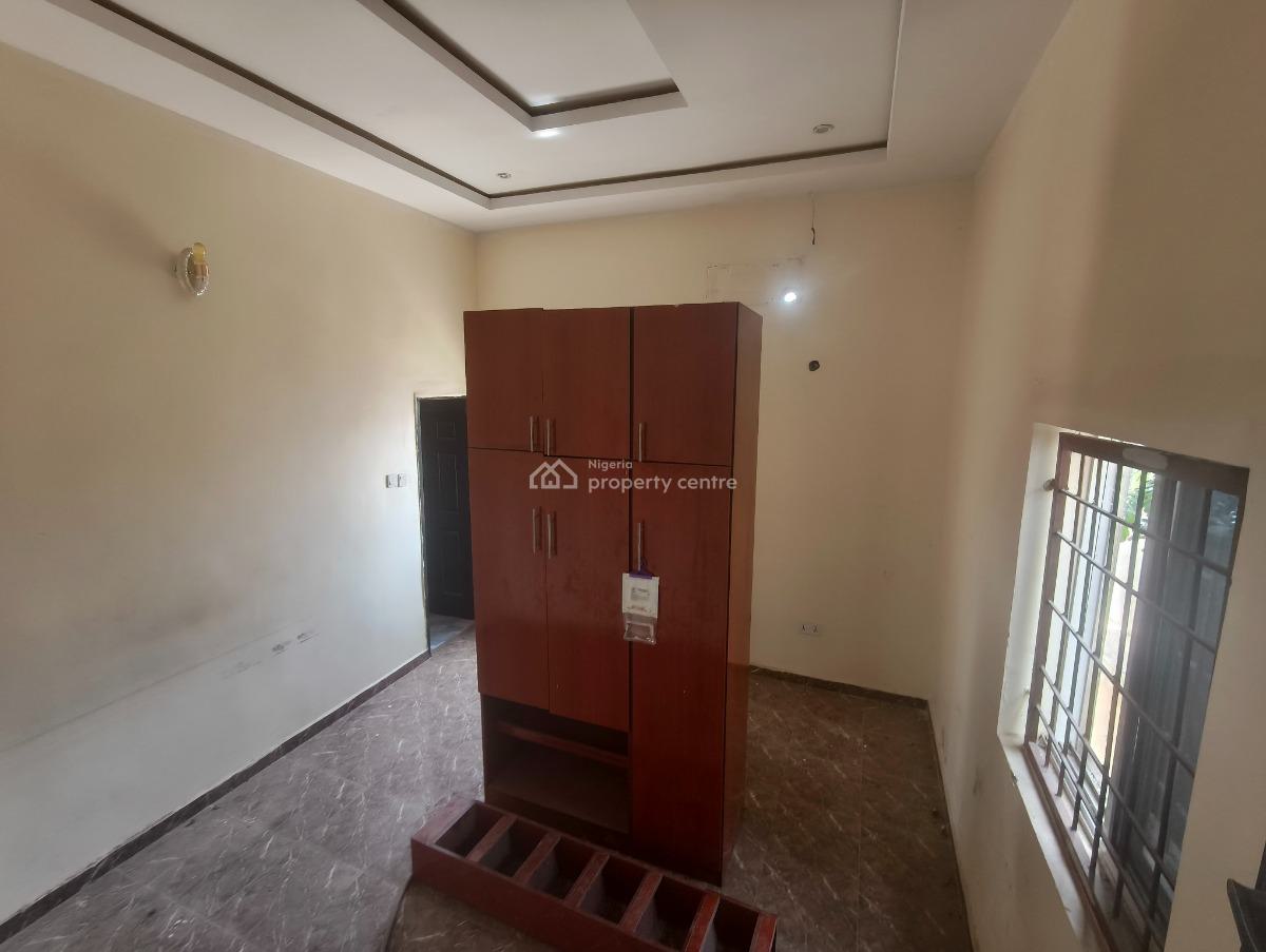 Spacious One Bedroom Apartment, Naf Valley Estate, Asokoro District, Abuja, Flat / Apartment for Rent