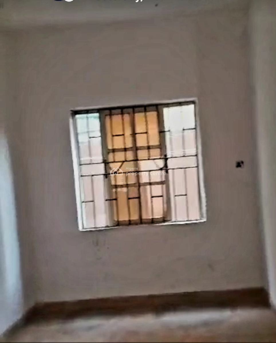 3 Bedroom Apartment, Unity Estate, Egbeda, Alimosho, Lagos, Flat / Apartment for Rent