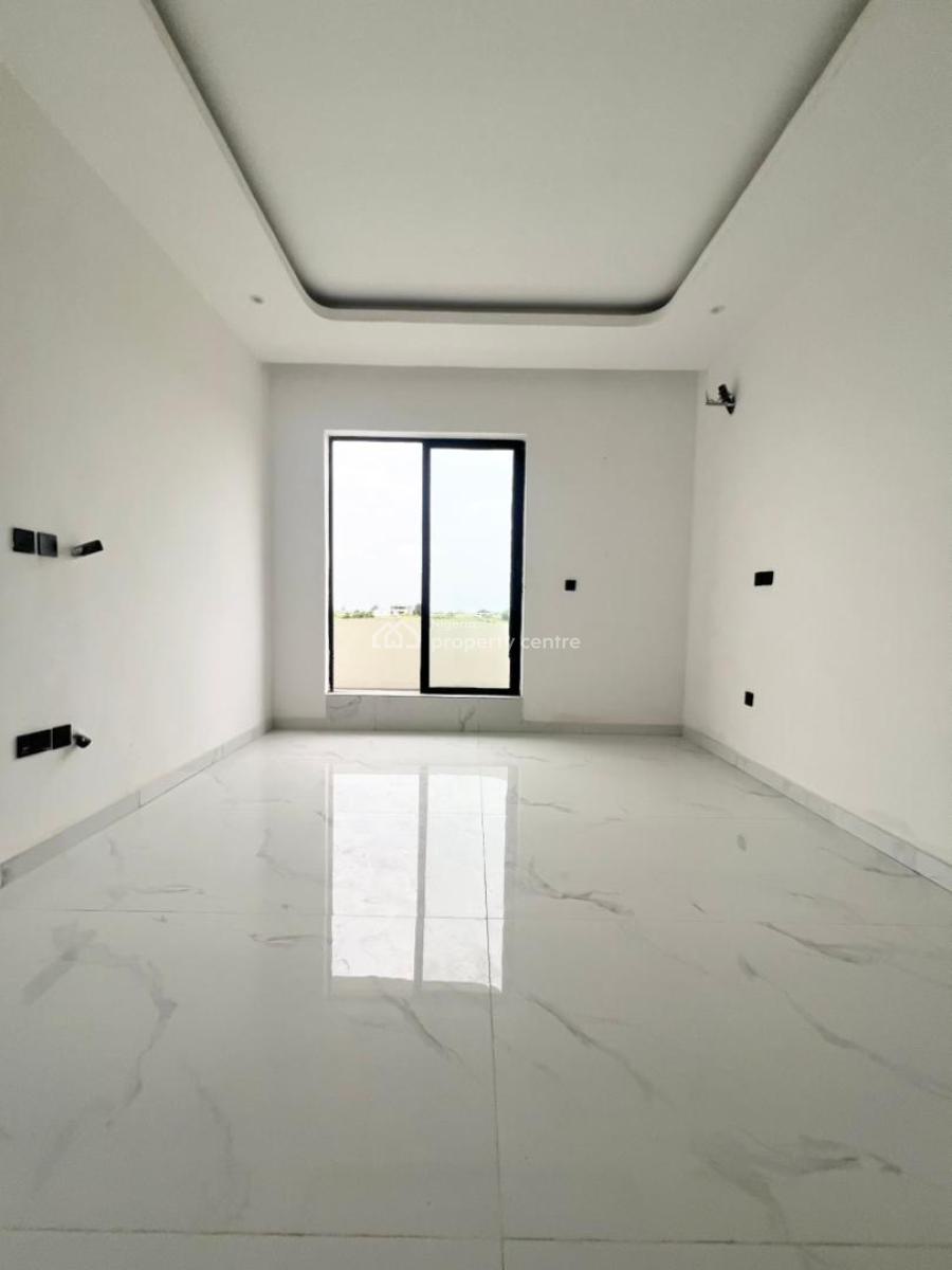 Opulent 3 Bedroom Apartment with Pool, Lekki Phase 1, Lekki, Lagos, Flat / Apartment for Sale