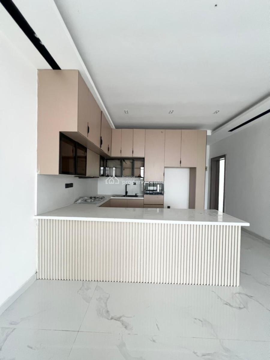 Opulent 3 Bedroom Apartment with Pool, Lekki Phase 1, Lekki, Lagos, Flat / Apartment for Sale