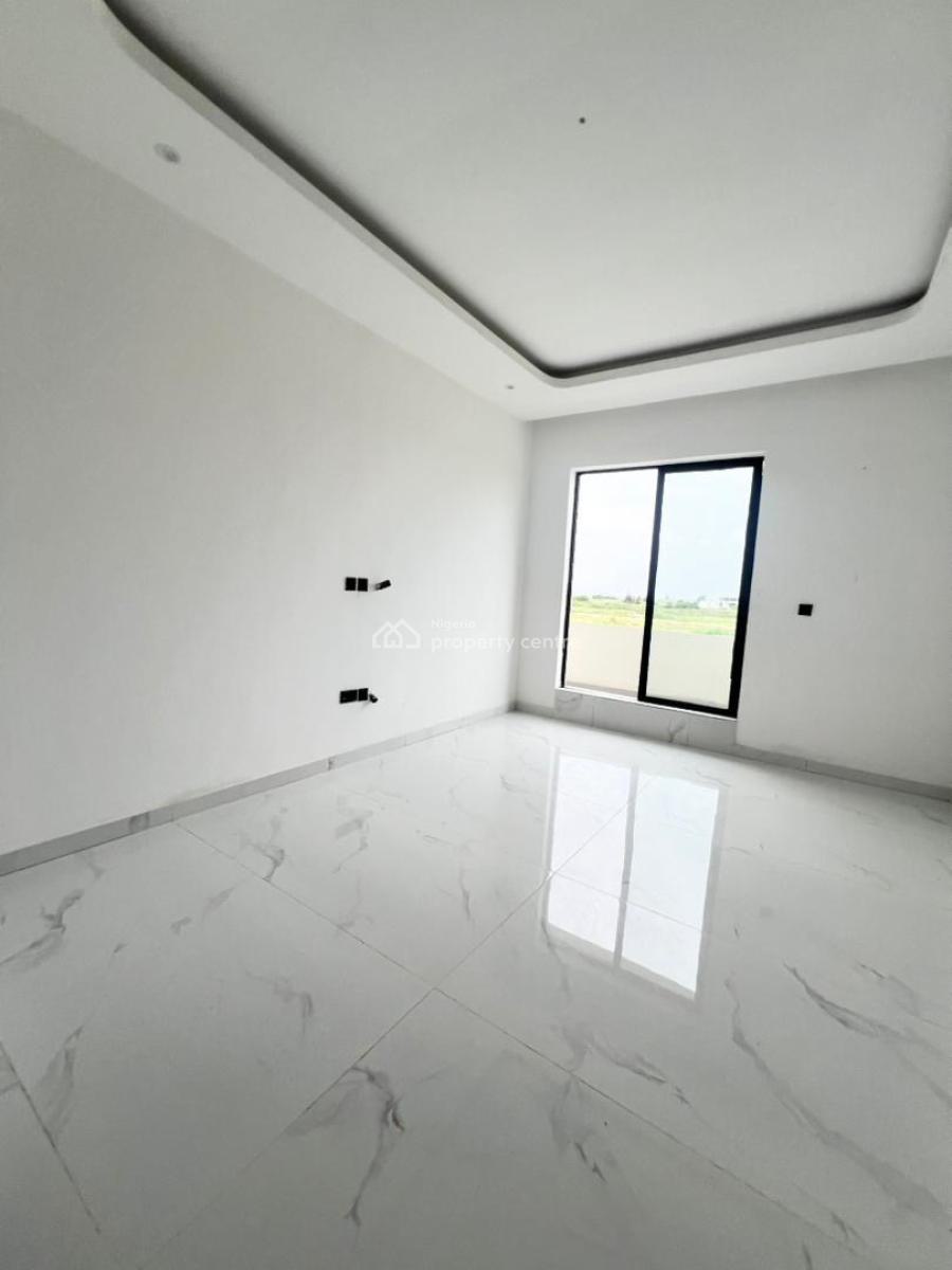 Opulent 3 Bedroom Apartment with Pool, Lekki Phase 1, Lekki, Lagos, Flat / Apartment for Sale