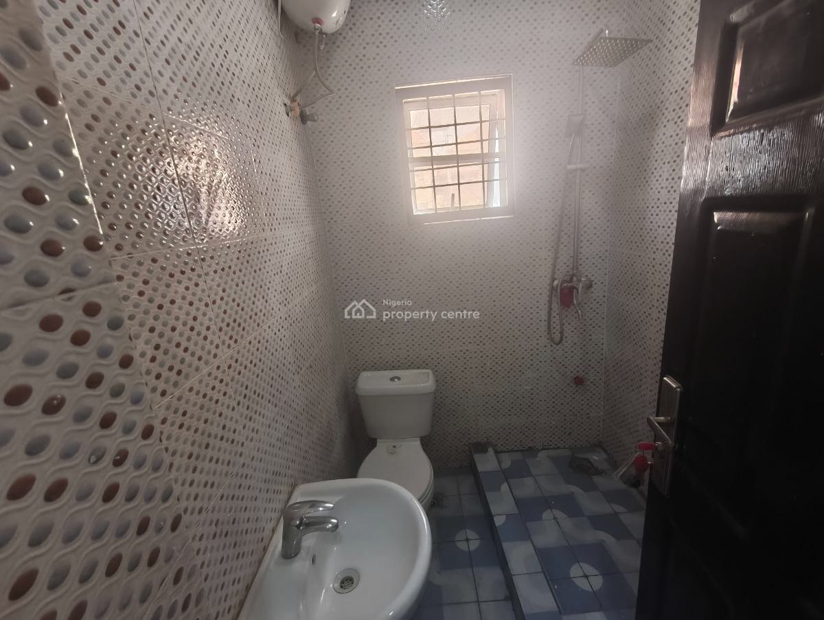 Nicely Done 3 Bedroom, Naf Valley Estate, Asokoro District, Abuja, House for Rent