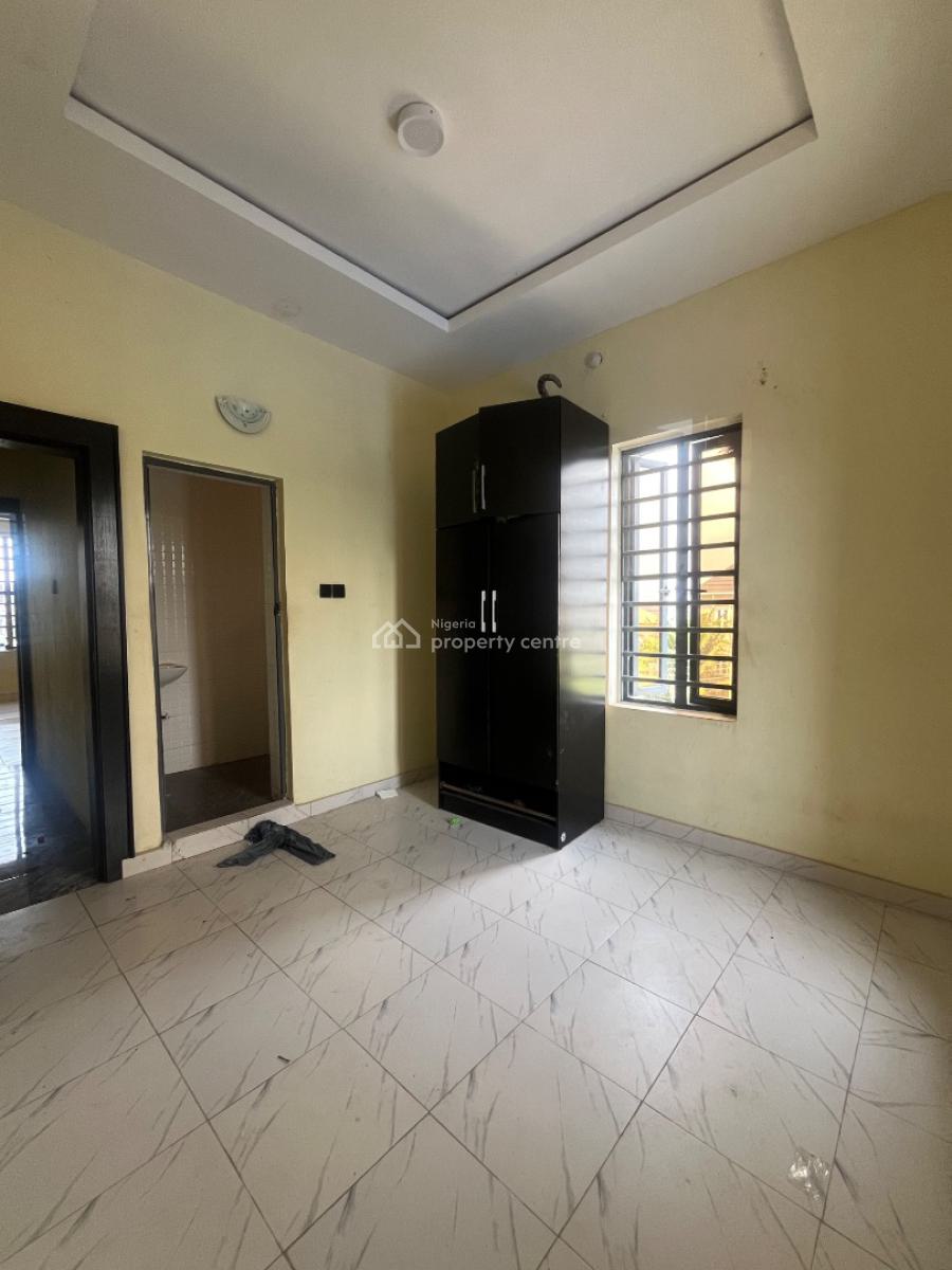 2 Bedroom Flat, Alasela Royal Estate, Ogombo, Ajah, Lagos, Flat / Apartment for Rent