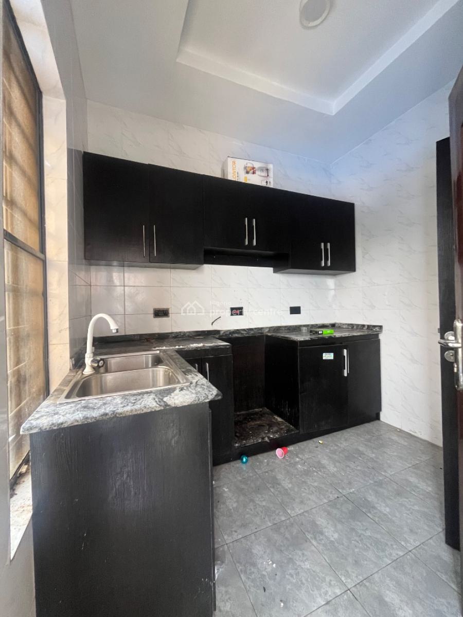 2 Bedroom Flat, Alasela Royal Estate, Ogombo, Ajah, Lagos, Flat / Apartment for Rent