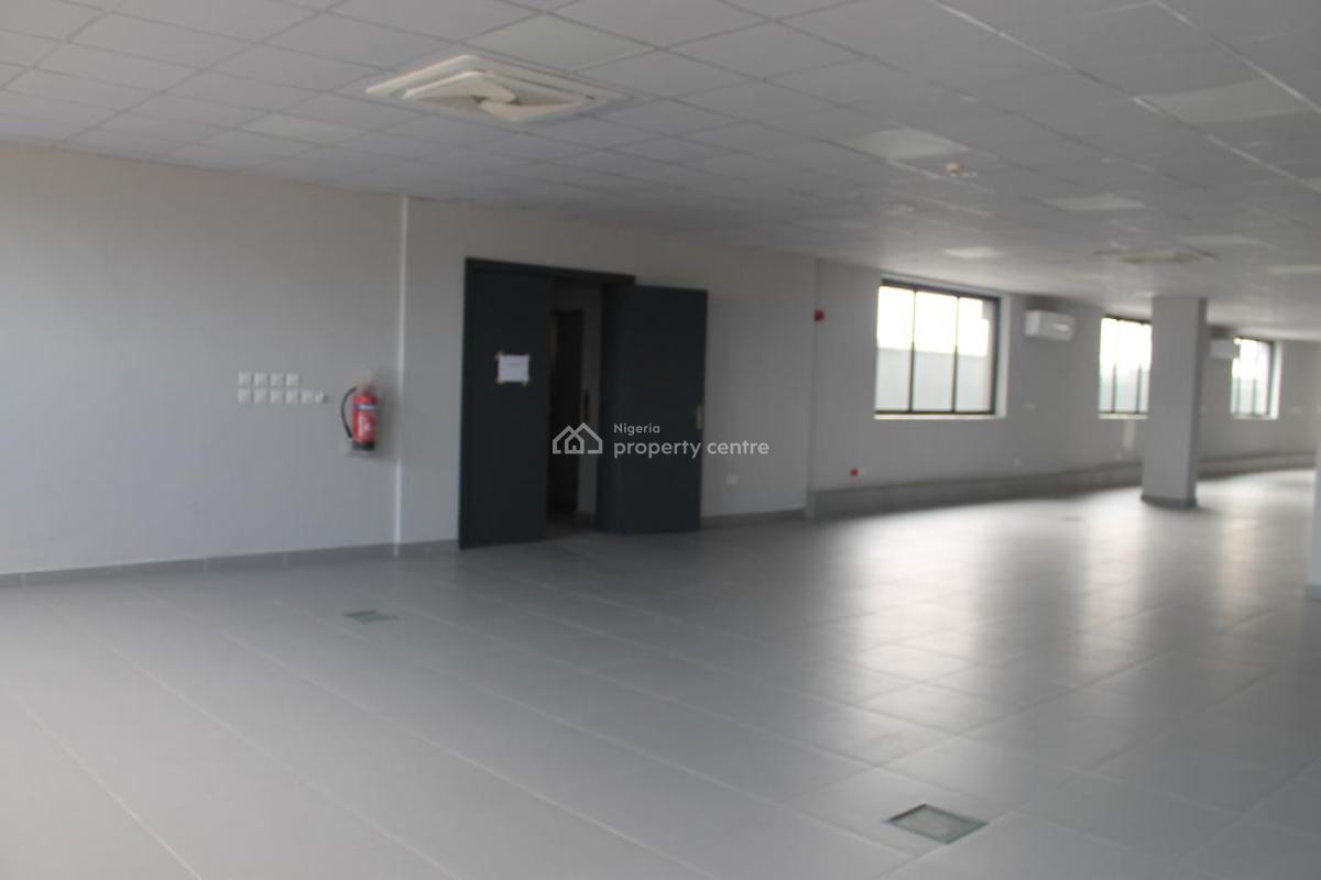 Open Plan Serviced Office Space in an Office Complex, Qmb Road, Mega Chicken, Lekki Phase 1, Lekki, Lagos, Office Space for Rent