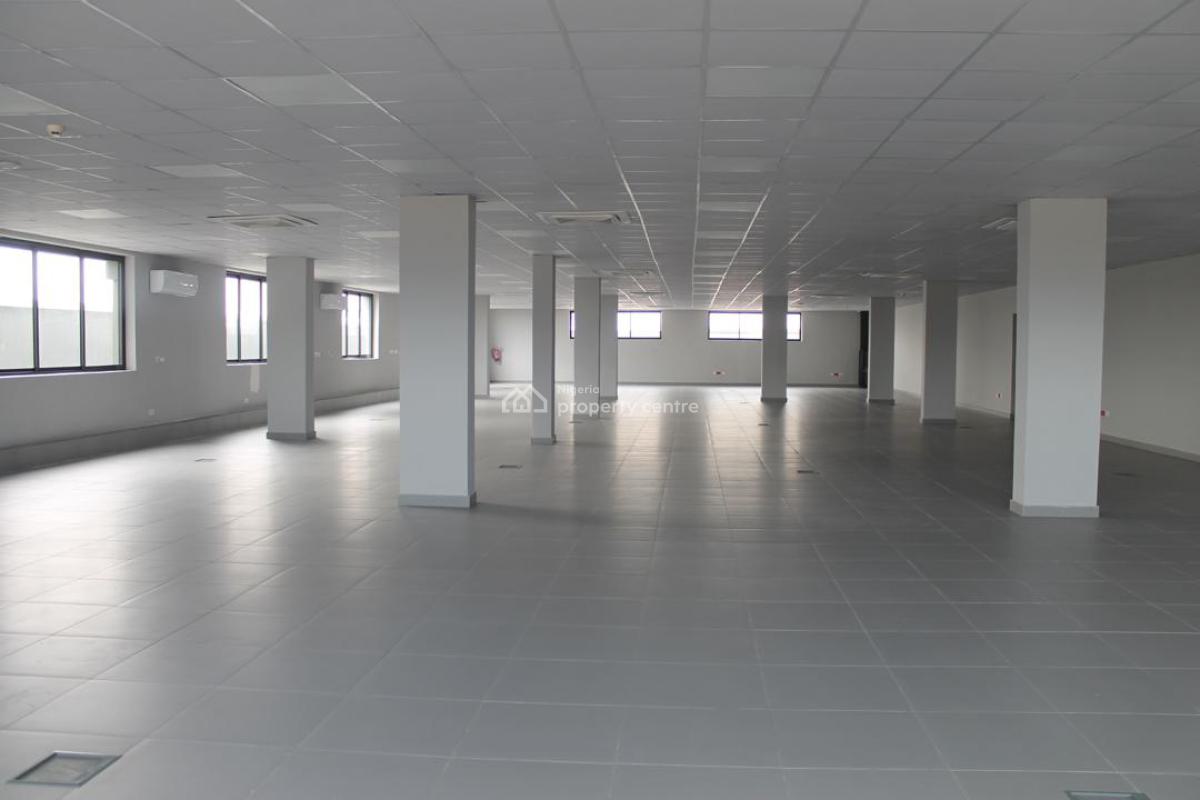 Open Plan Serviced Office Space in an Office Complex, Qmb Road, Mega Chicken, Lekki Phase 1, Lekki, Lagos, Office Space for Rent