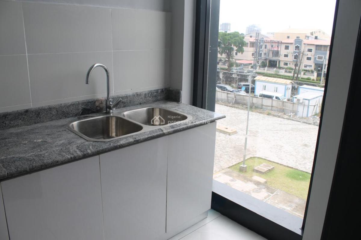 Open Plan Serviced Office Space in an Office Complex, Qmb Road, Mega Chicken, Lekki Phase 1, Lekki, Lagos, Office Space for Rent