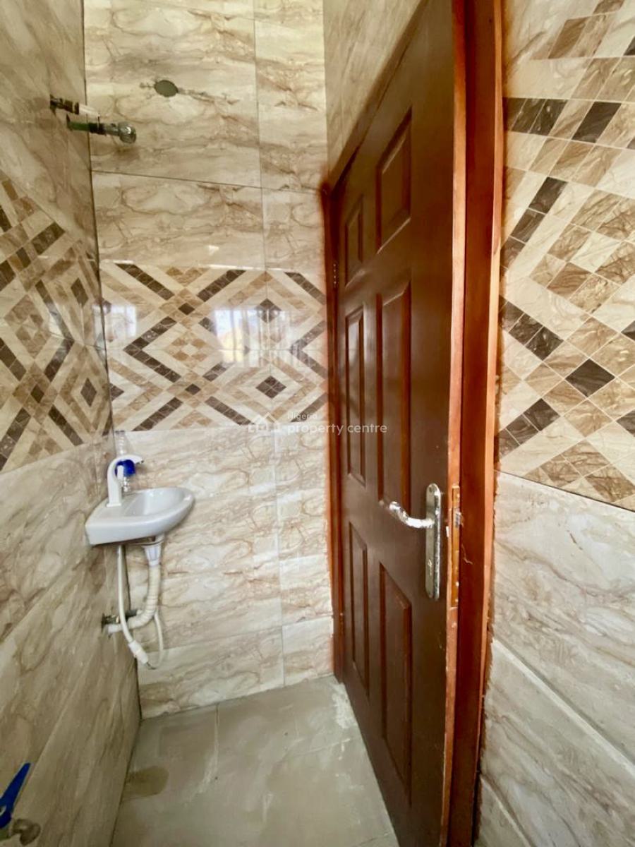 Secured and Gate Estate, Abraham Adesanya Area, Ajah, Lagos, Self Contain (single Rooms) for Rent